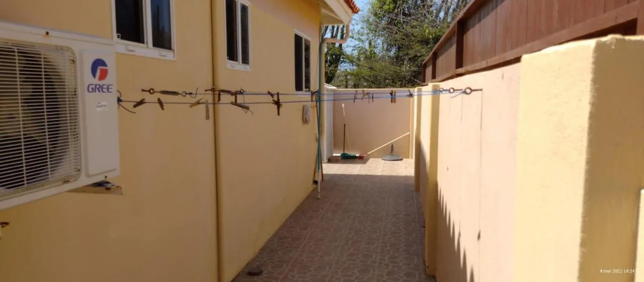 Cozy Home Under The Sun With Swimmingpool Paradera Aruba